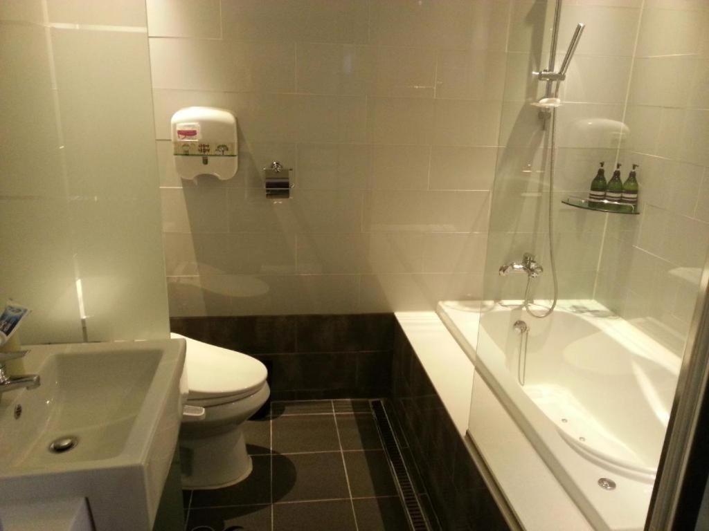 Hi Design Hotel ปูซาน ภายนอก รูปภาพ