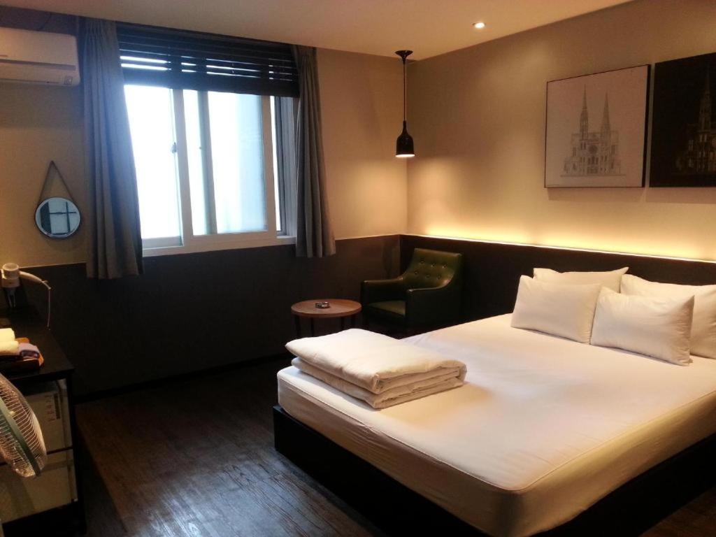 Hi Design Hotel ปูซาน ภายนอก รูปภาพ