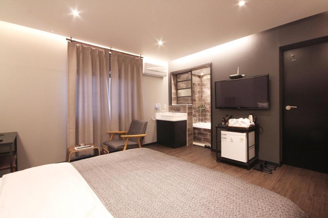 Hi Design Hotel ปูซาน ภายนอก รูปภาพ