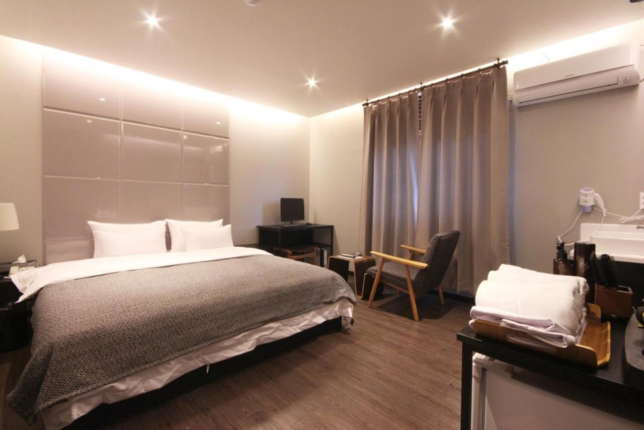 Hi Design Hotel ปูซาน ภายนอก รูปภาพ